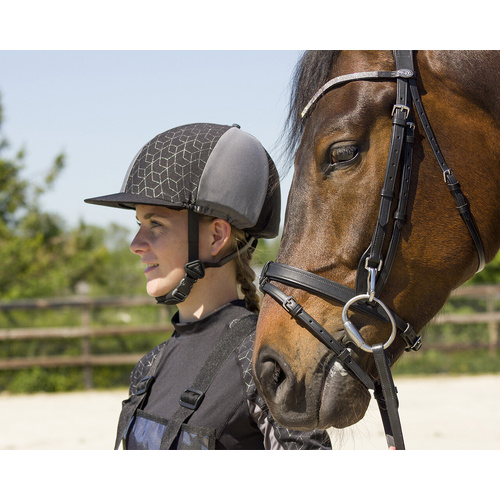 QHP Eldorado Helmet Cover - Elegant 