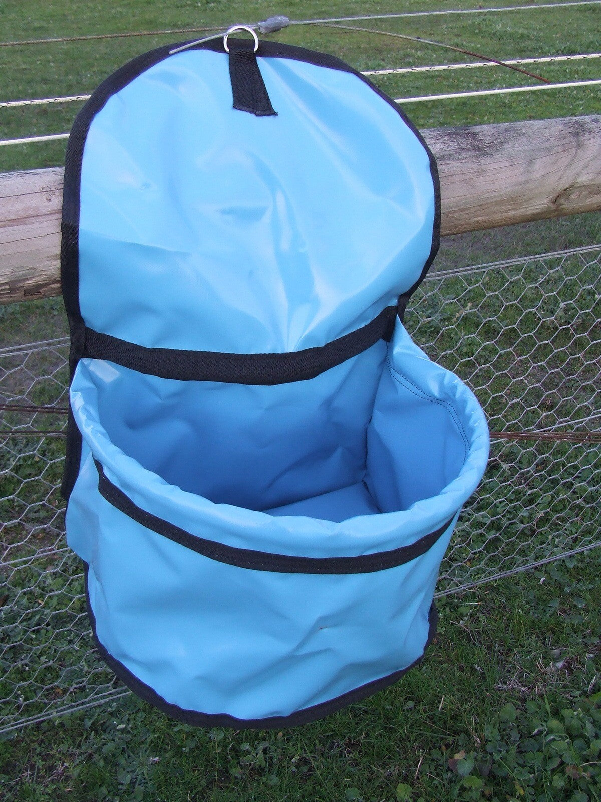Design Your Own Custom Coloured PVC Portable Feed Bag Ecotak