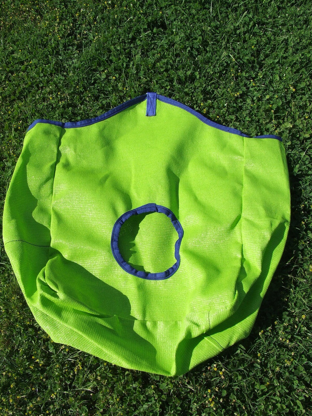 Design your own custom Shademesh Hay Bag Ecotak