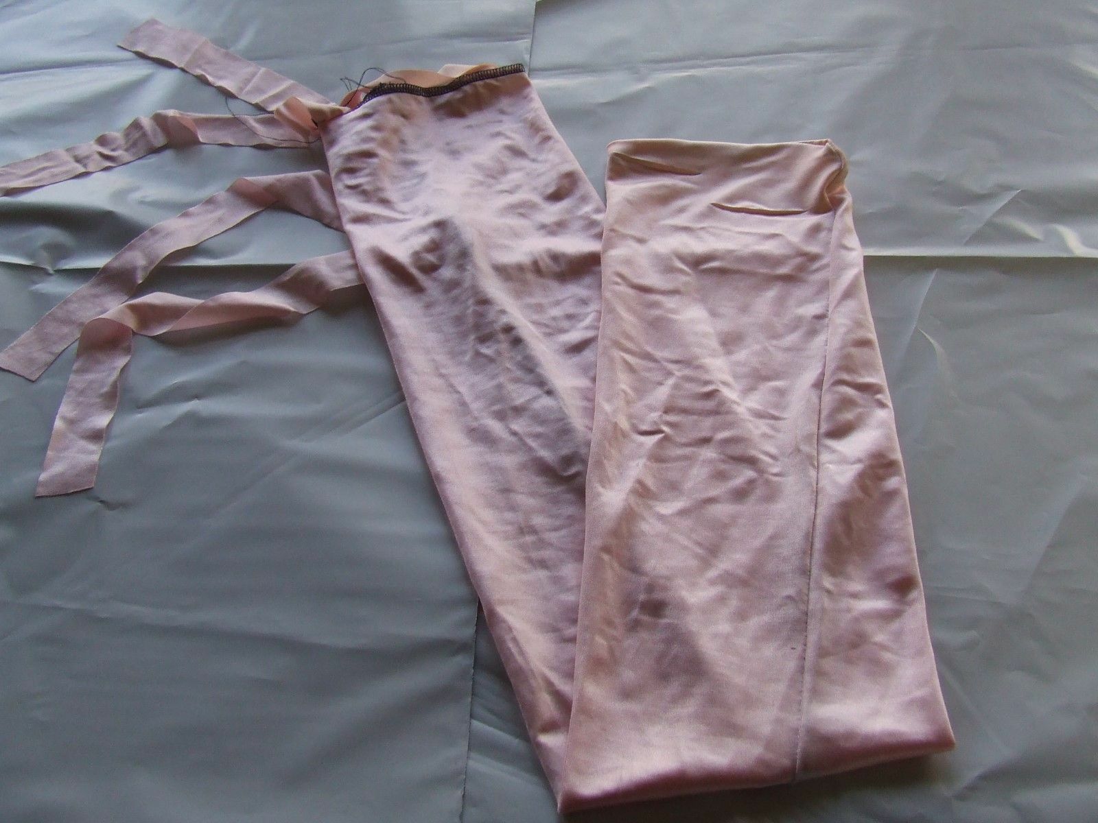 Pale pink rugless lycra tail bag (marked) Ecotak